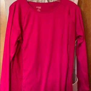 Long sleeve athletic shirt